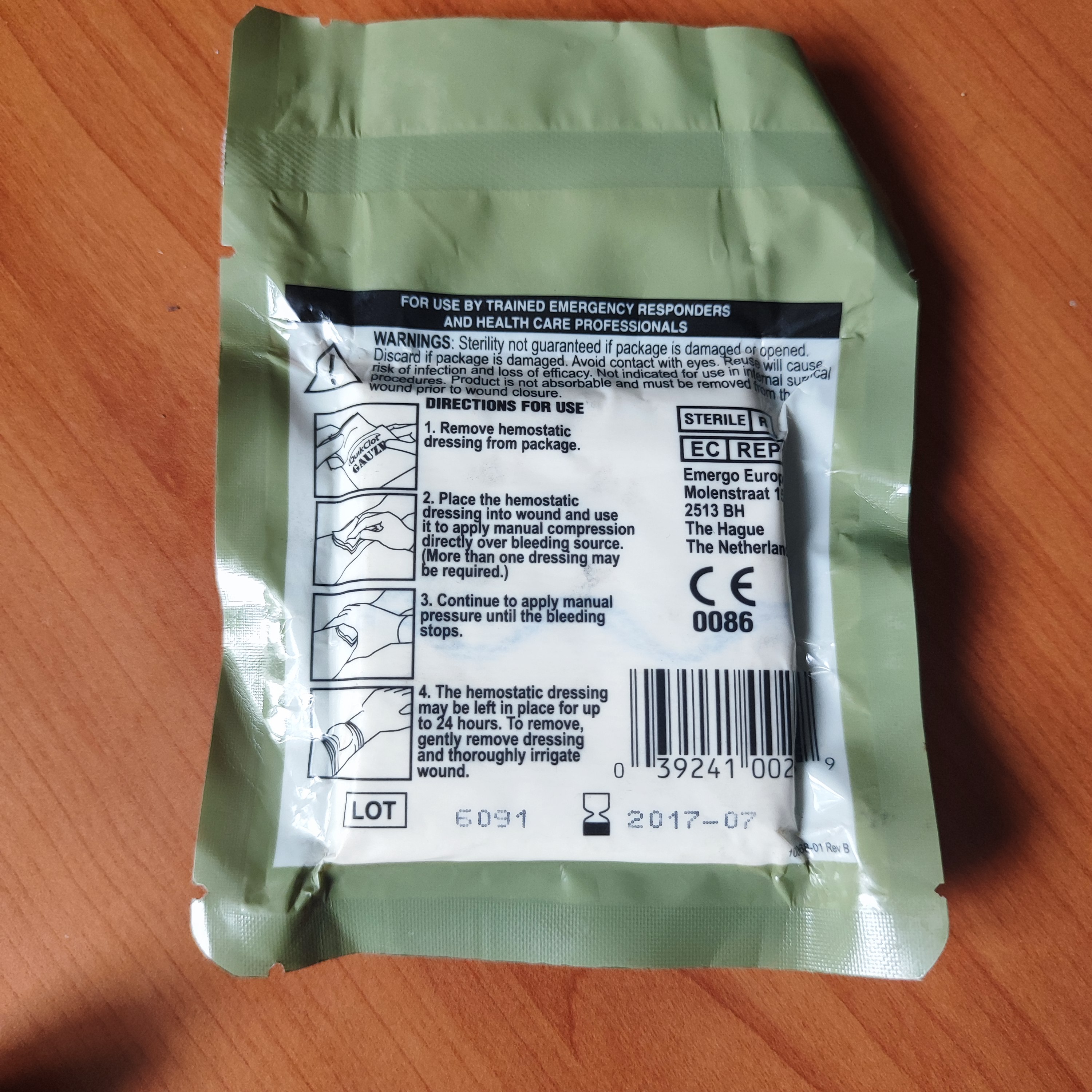 Гемостатический (кровоостанавливающий)бинт Quikclot Combat Gauze (США) 7,5 см на 3,7 м